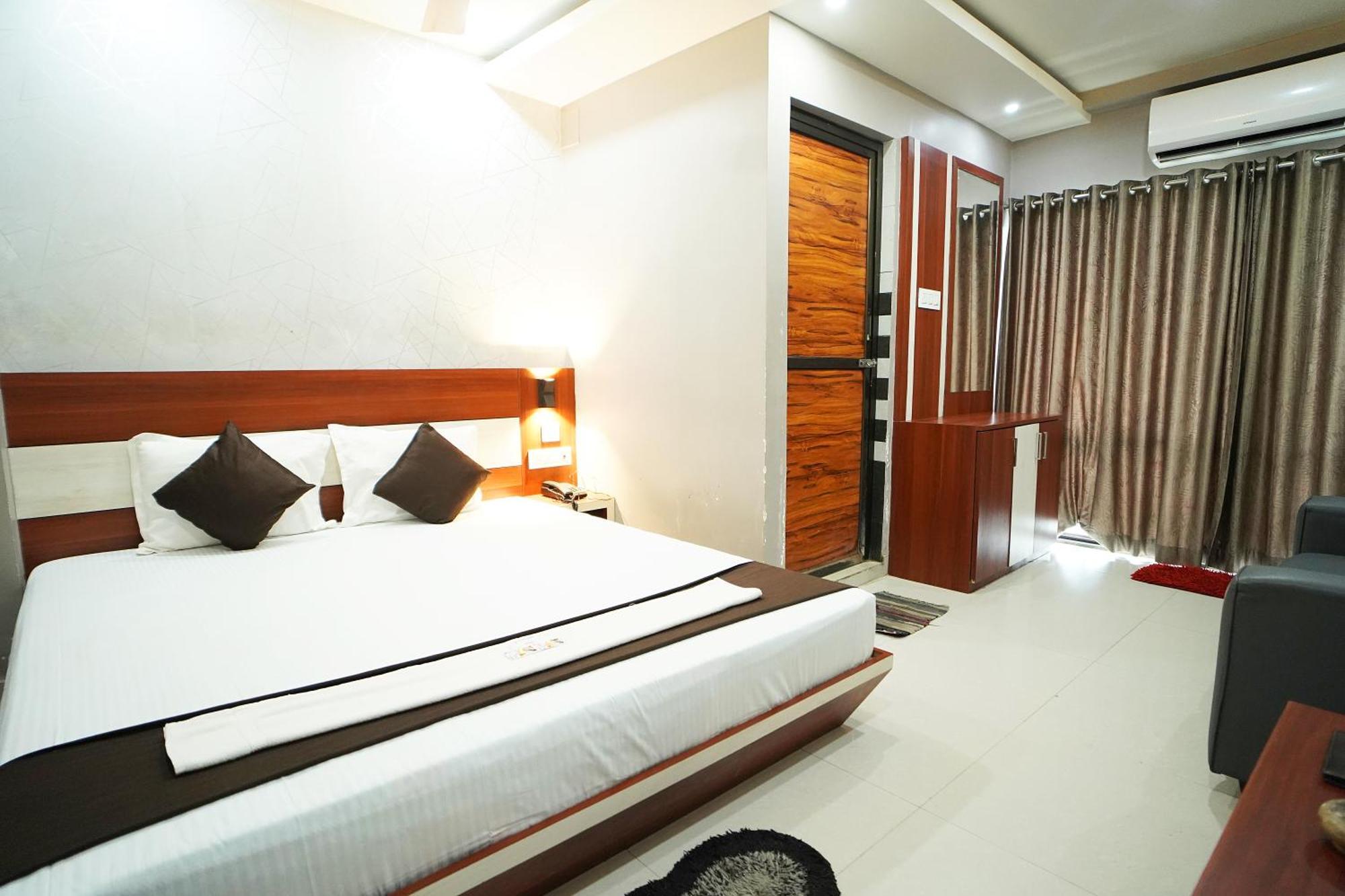 Hotel Marine Blue !! Beach Distance 50 Mts !! Дігха Екстер'єр фото